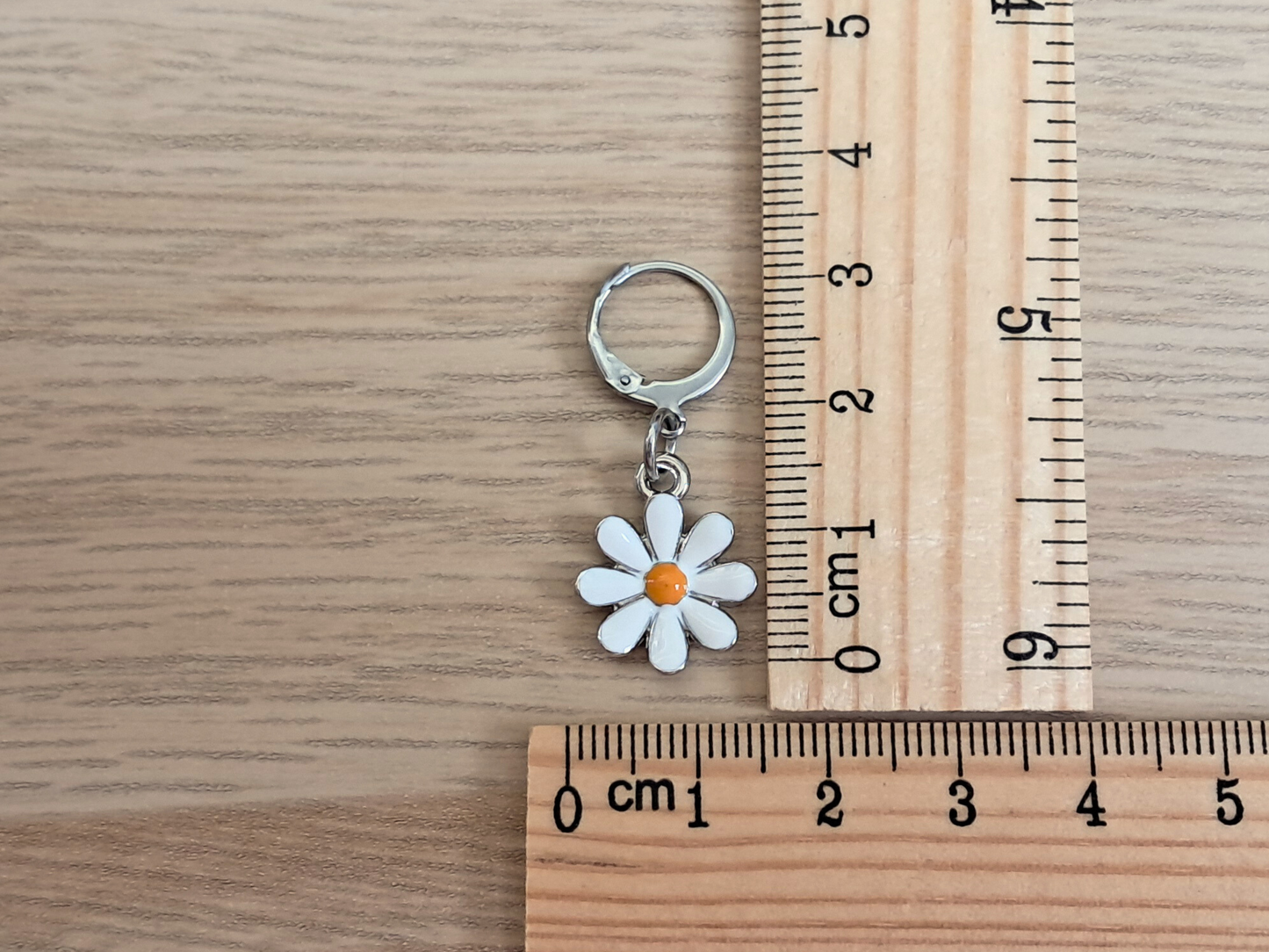 Daisy Stitch Marker