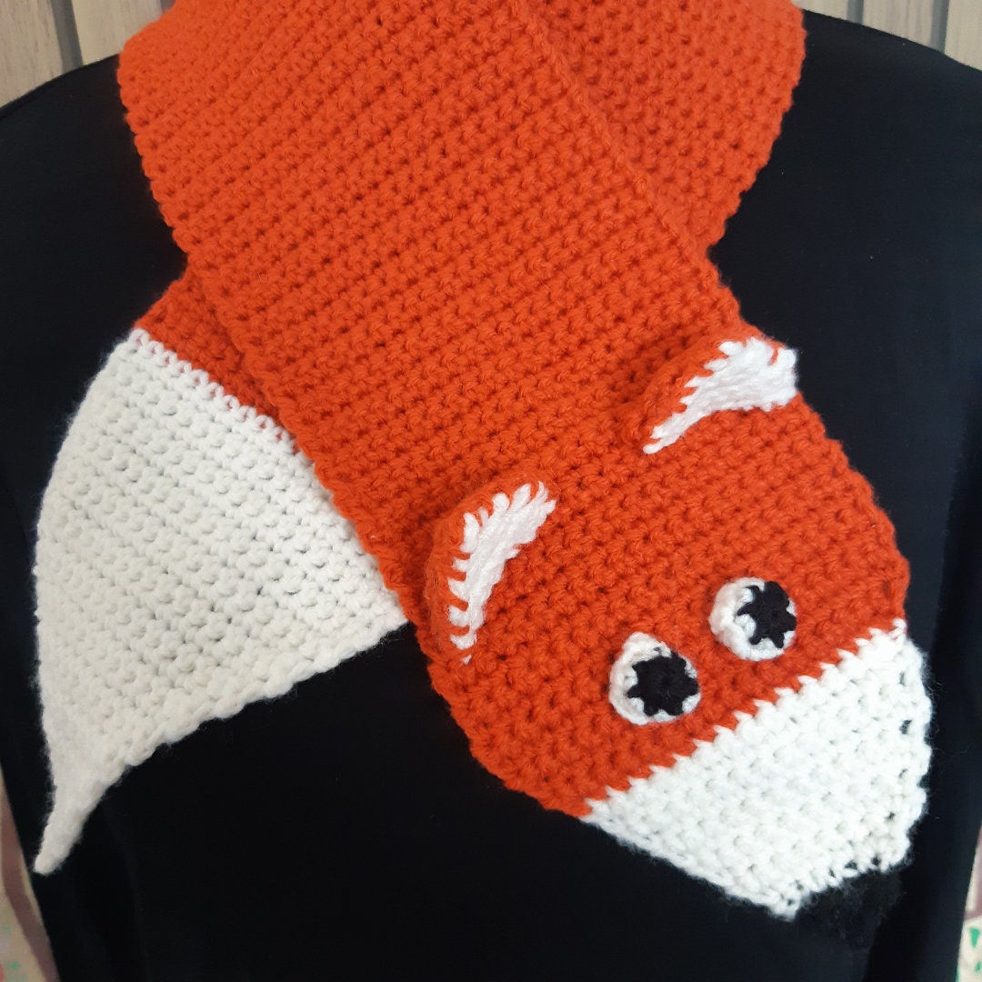 Fox Scarf Crochet Pattern. Fox stole pattern. Digital crochet pattern for fox lovers. Beginner fox scarf crochet pattern.