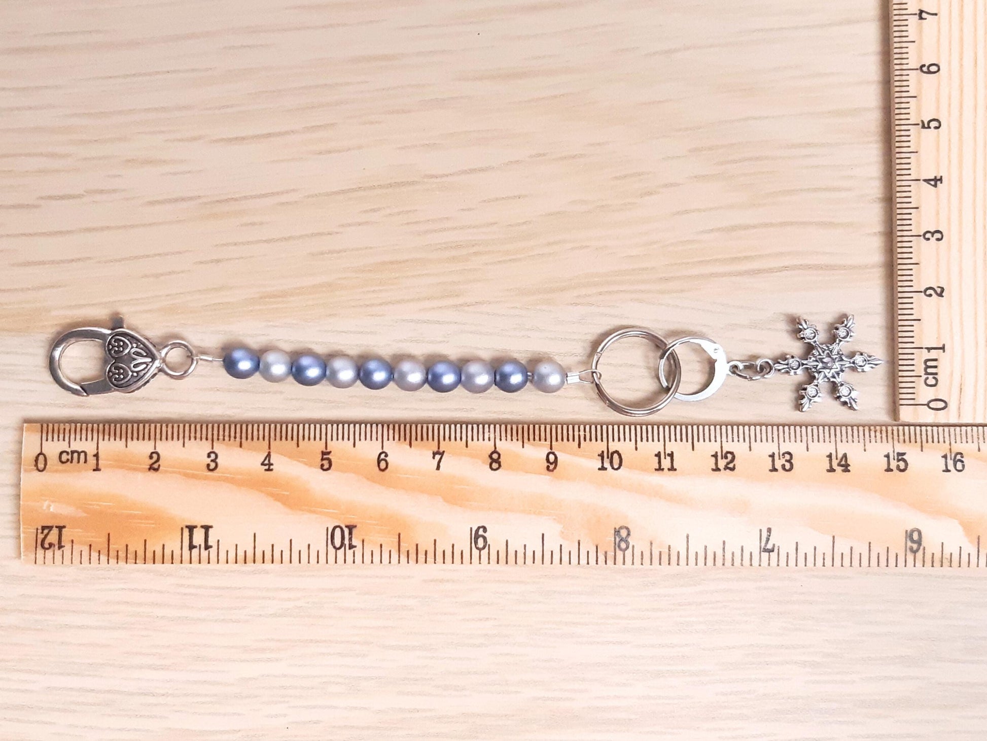 Snowflake Beaded Scissor Fob and Stitch Marker Set