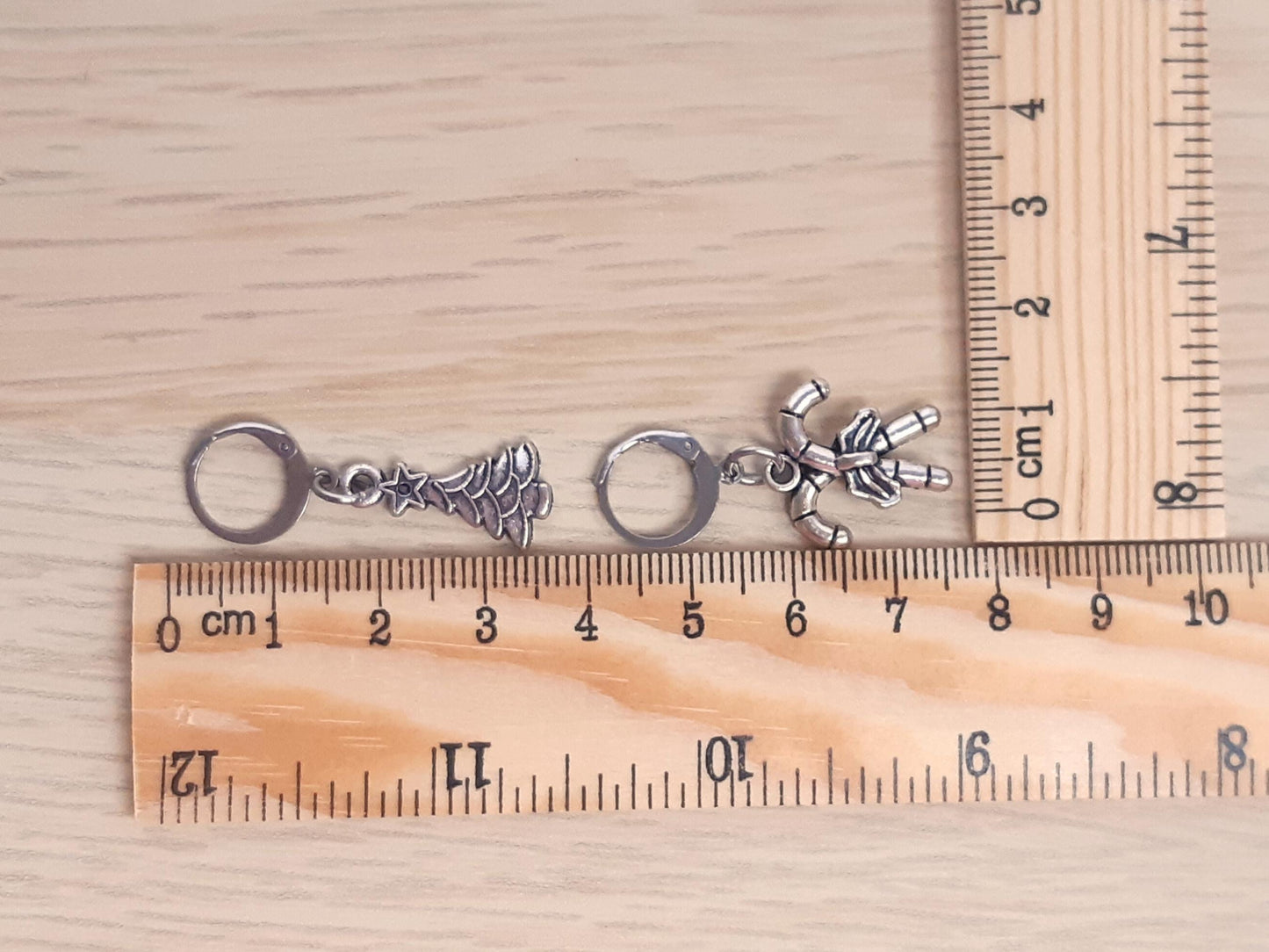 Christmas Beaded Scissor Fob and Stitch Markers Set