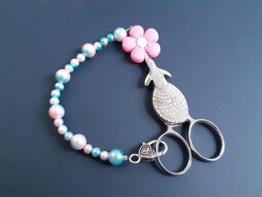 Flower Scissor Fob with Scissor Protection