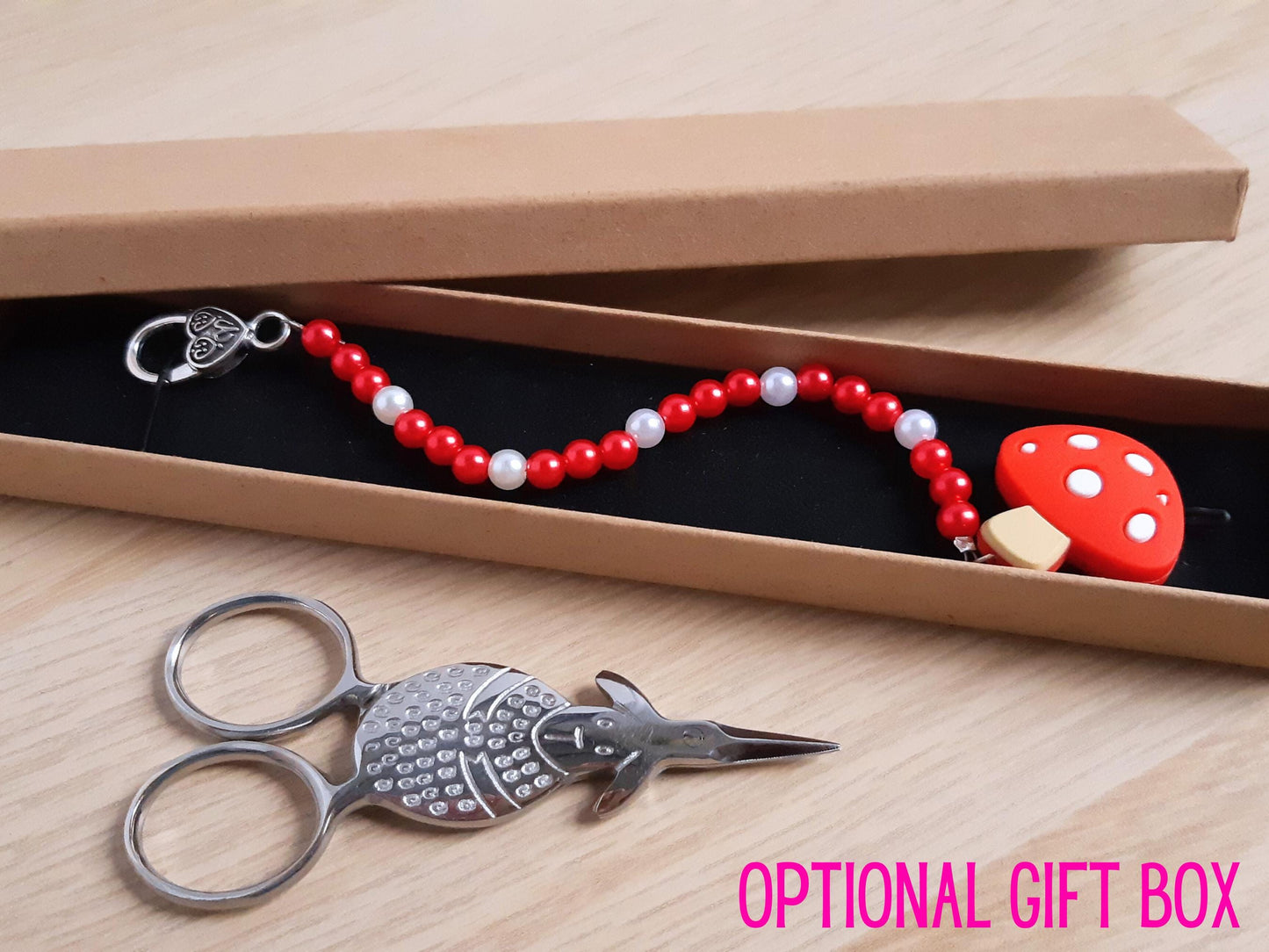 Toadstool Scissor Fob with Scissor Protection