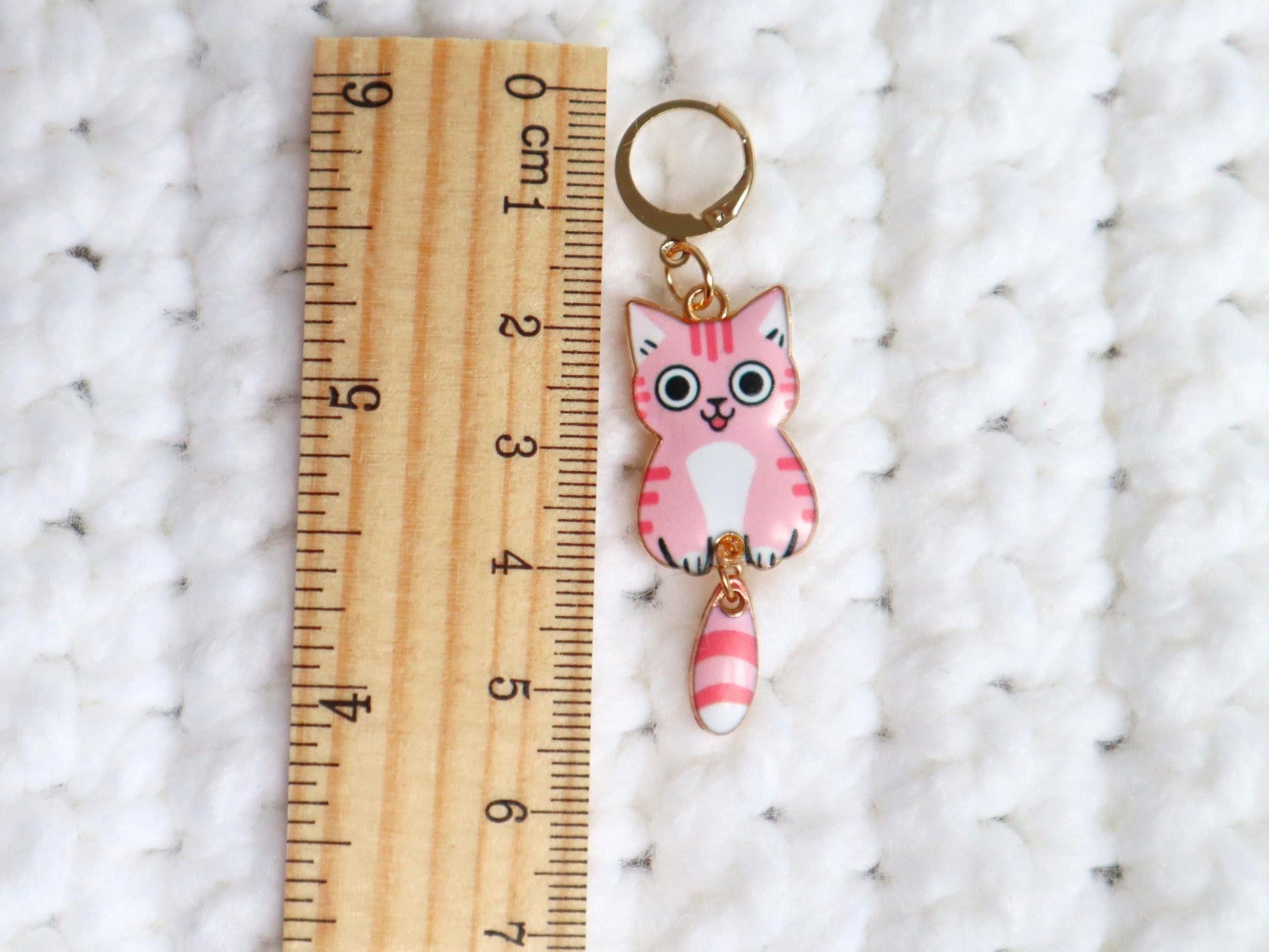 Swinging Tail Cat Stitch Marker