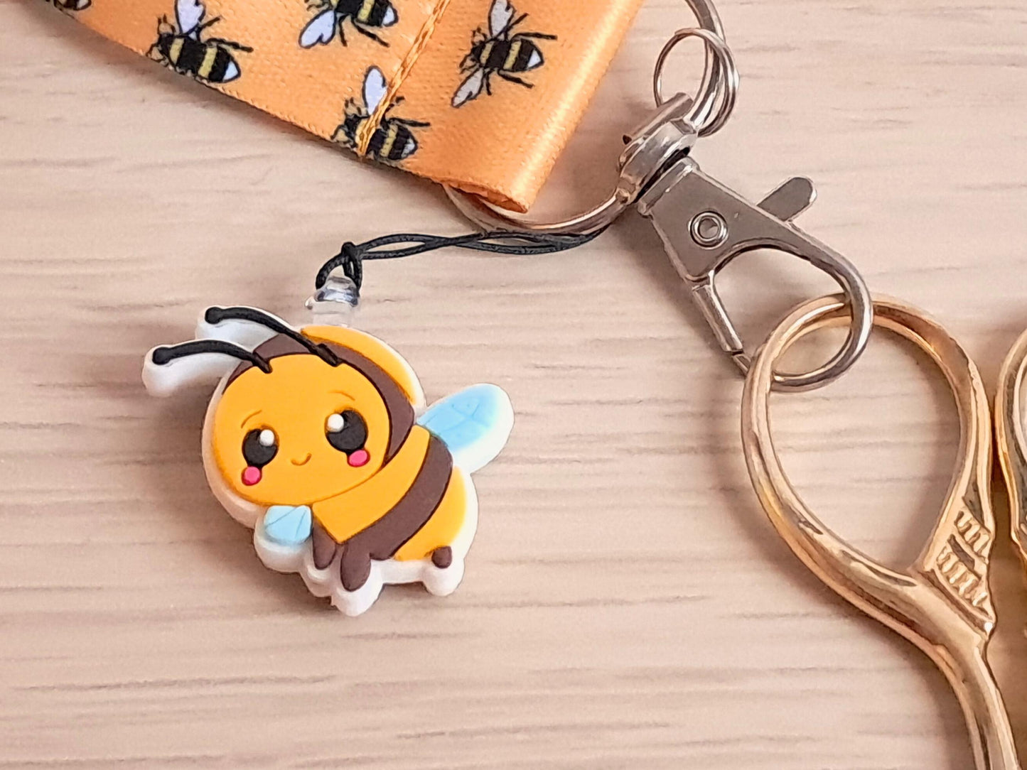 Bee Lanyard Scissor Protector Set