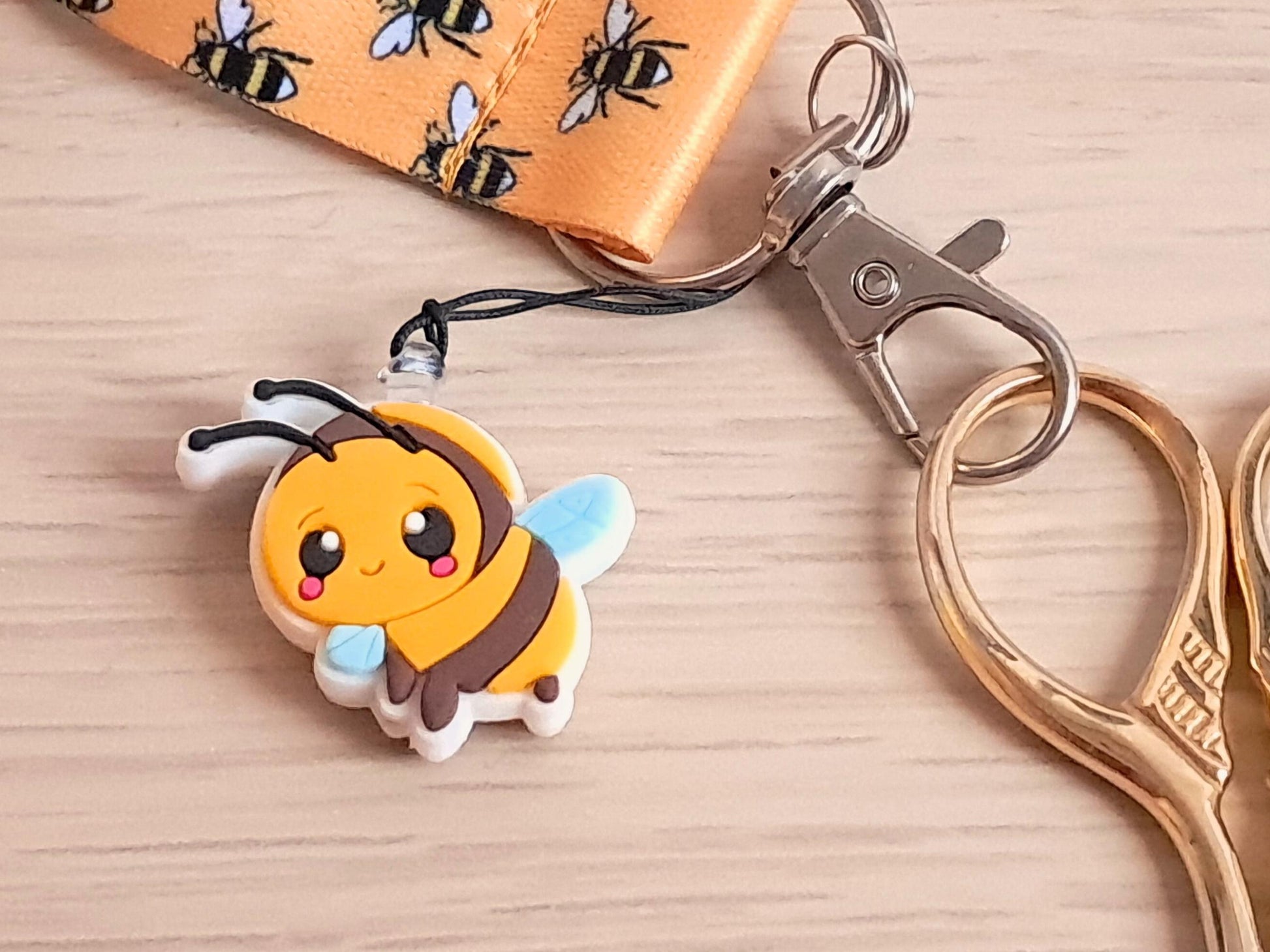 Bee Lanyard Scissor Protector Set