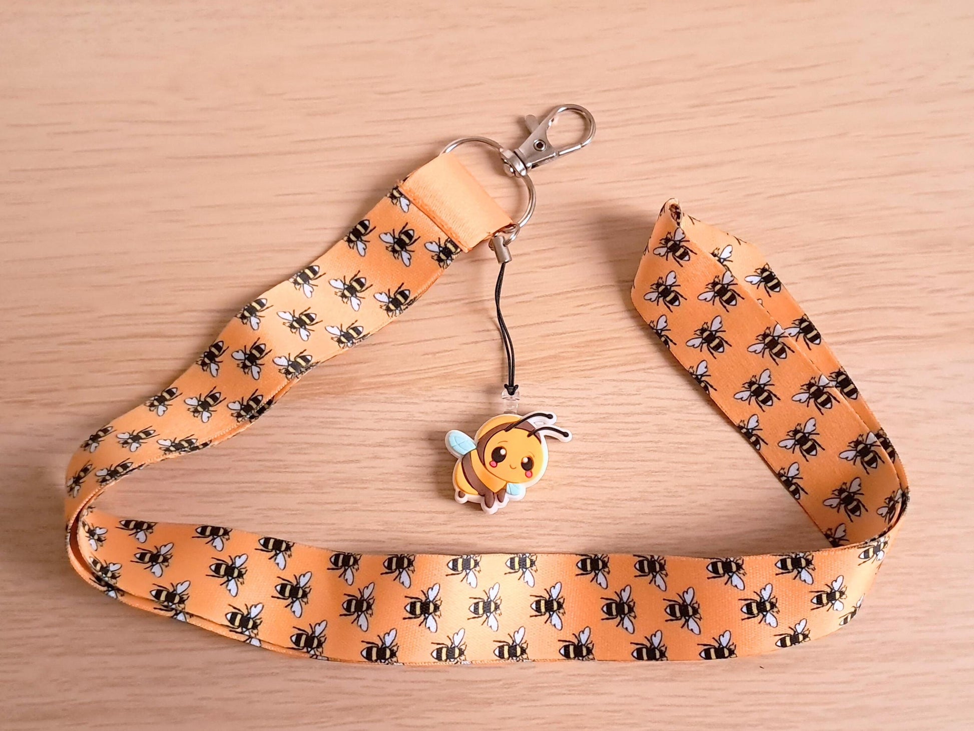 Bee Lanyard Scissor Protector Set