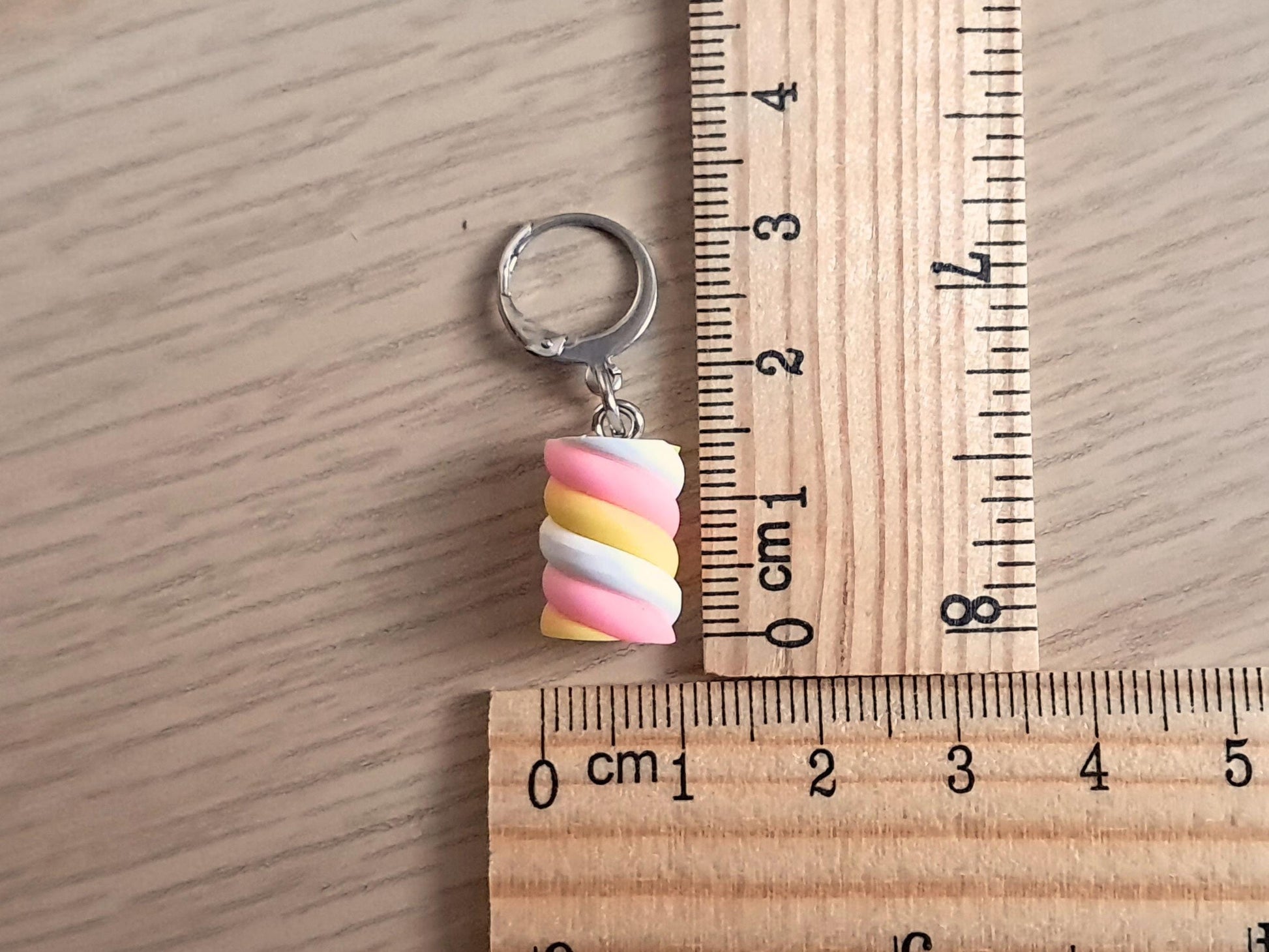 Marshmallow Stitch Marker