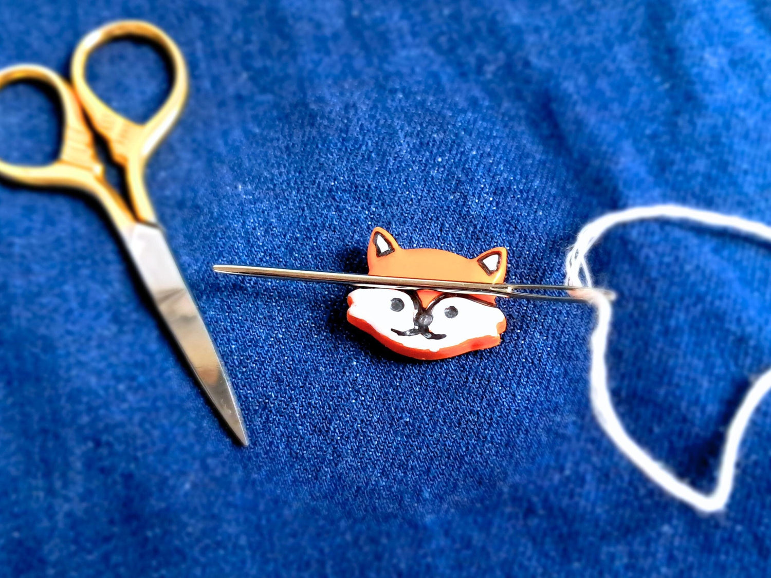 Fox Needle Minder