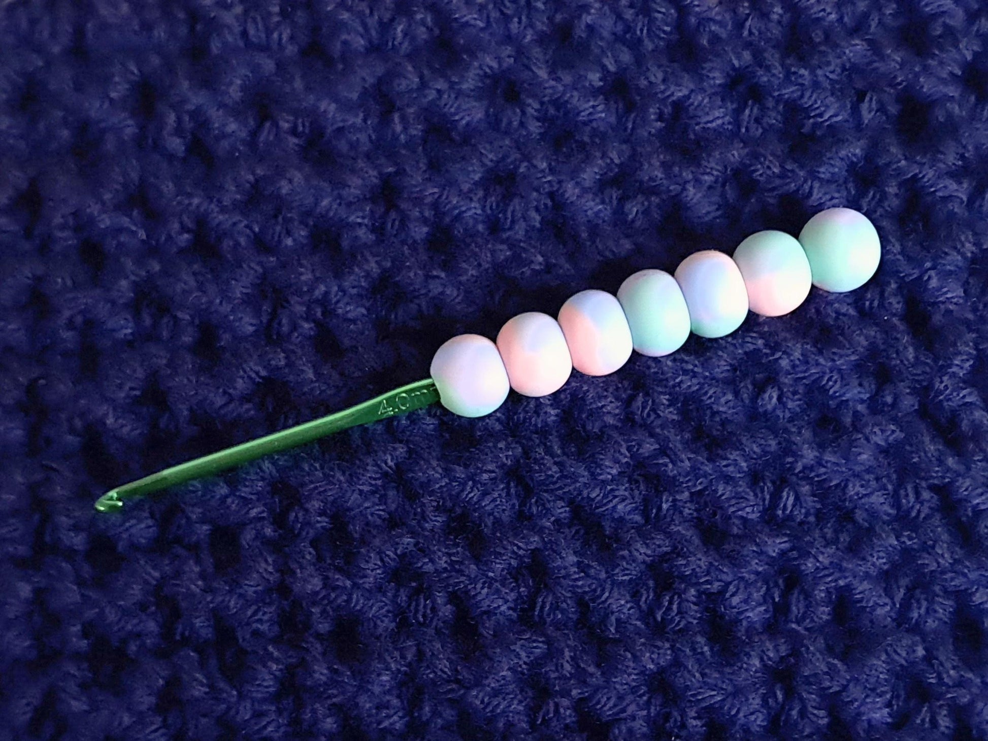 Marbled Pastel Coloured Ergonomic Crochet Hook