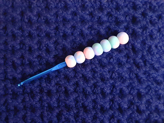 Marbled Pastel Coloured Ergonomic Crochet Hook