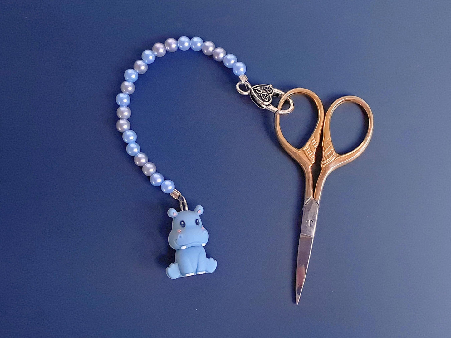 Hippo Scissor Fob with Protection Bead