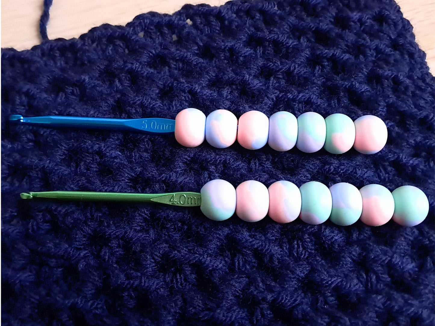 Marbled Pastel Coloured Ergonomic Crochet Hook