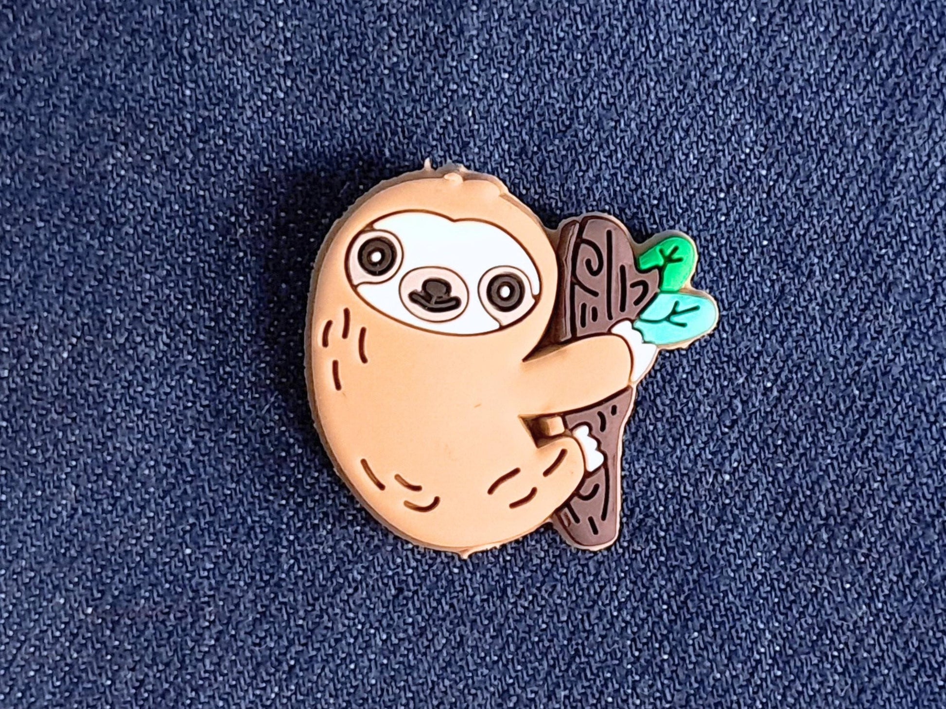 Sloth On Branch Silicone Bead Stitch Stopper