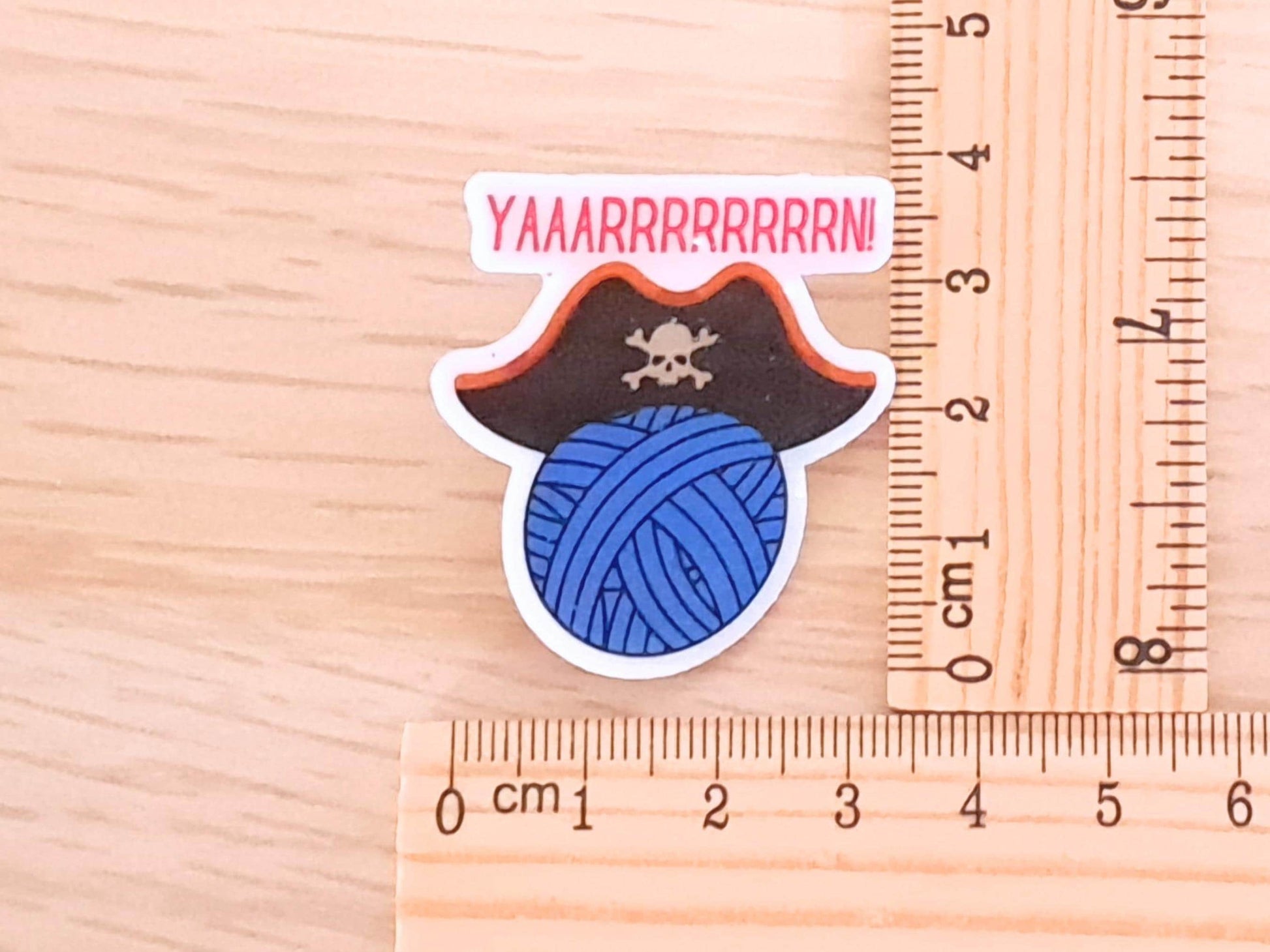 Funny Pirate Crochet Pin Badge, "Yaaarrrrrrn", Yarn Lover Gift, Crocheter Knitter WIP Bag Accessory, Craft Humour Brooch Fibre Artist