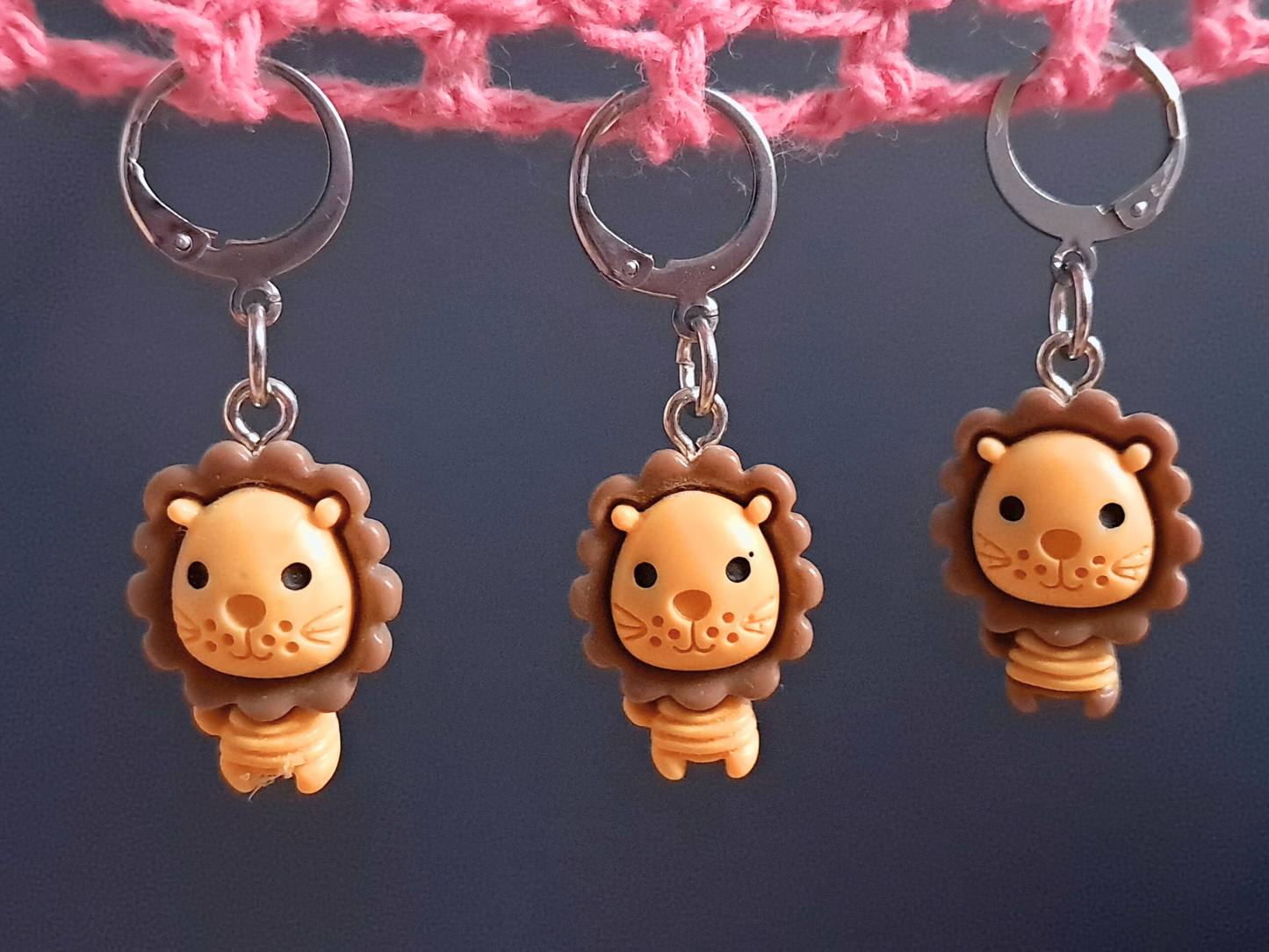 Lion Stitch Marker