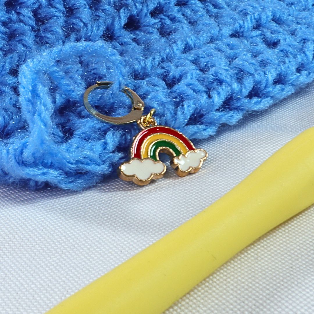 Rainbow Stitch Marker (gold)