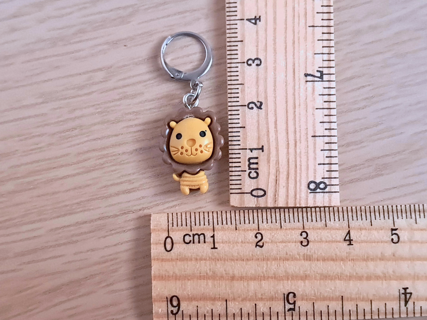 Lion Stitch Marker