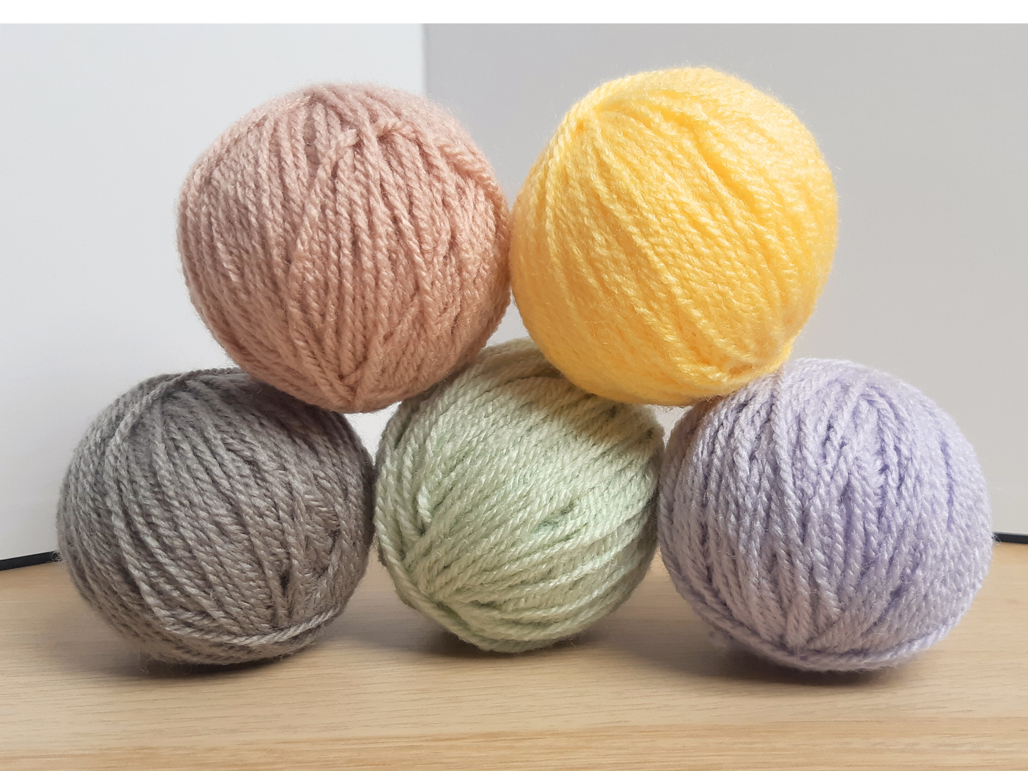 Learn To Crochet Kit (Pastel Colours)