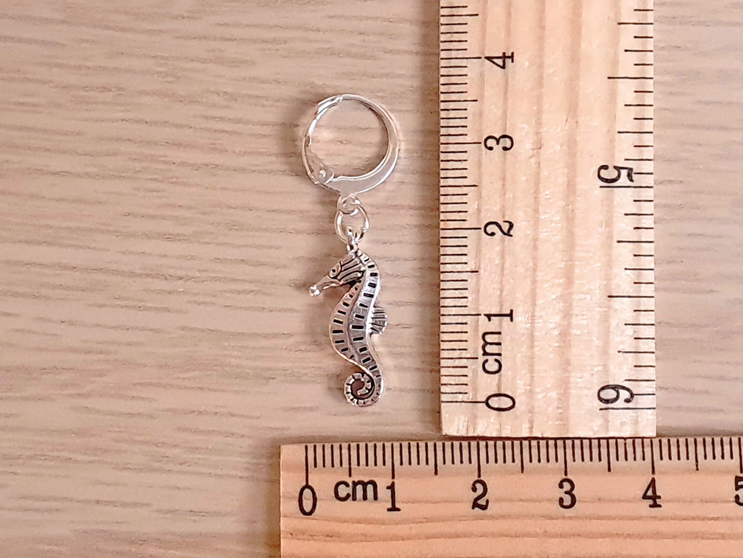 Seahorse Stitch Marker