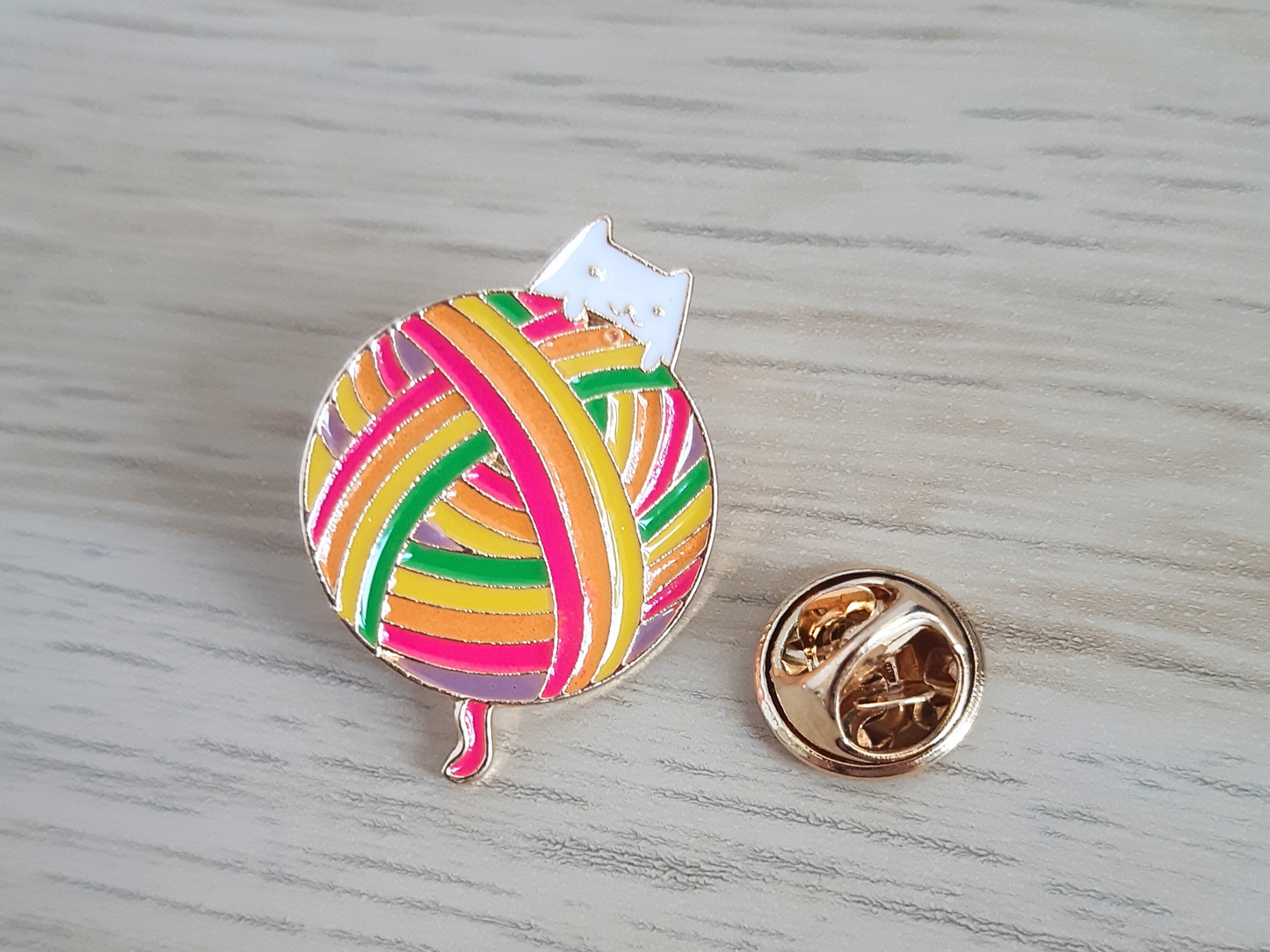 Yarn Ball and Kitten Pin Badge