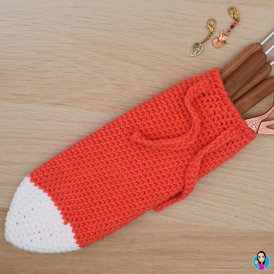 Fox Tail Pencil Case Crochet Pattern. Fox crochet pattern. Digital crochet pattern for fox lovers. Beginner fox tail crochet pattern.