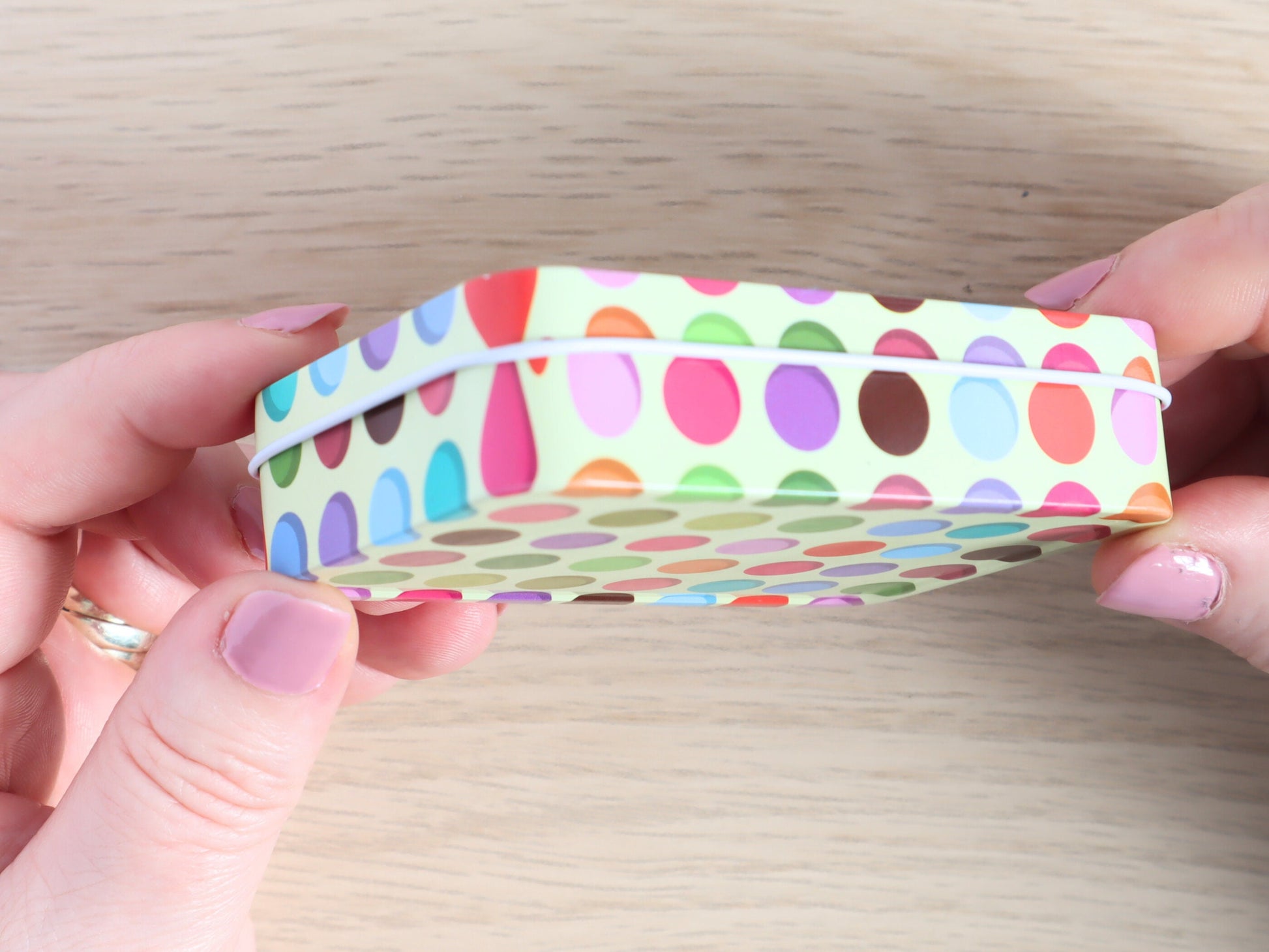 Dotty removable lid notions tin