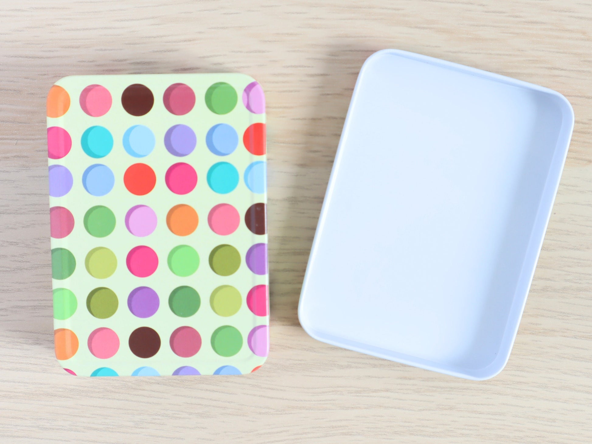 Dotty removable lid notions tin