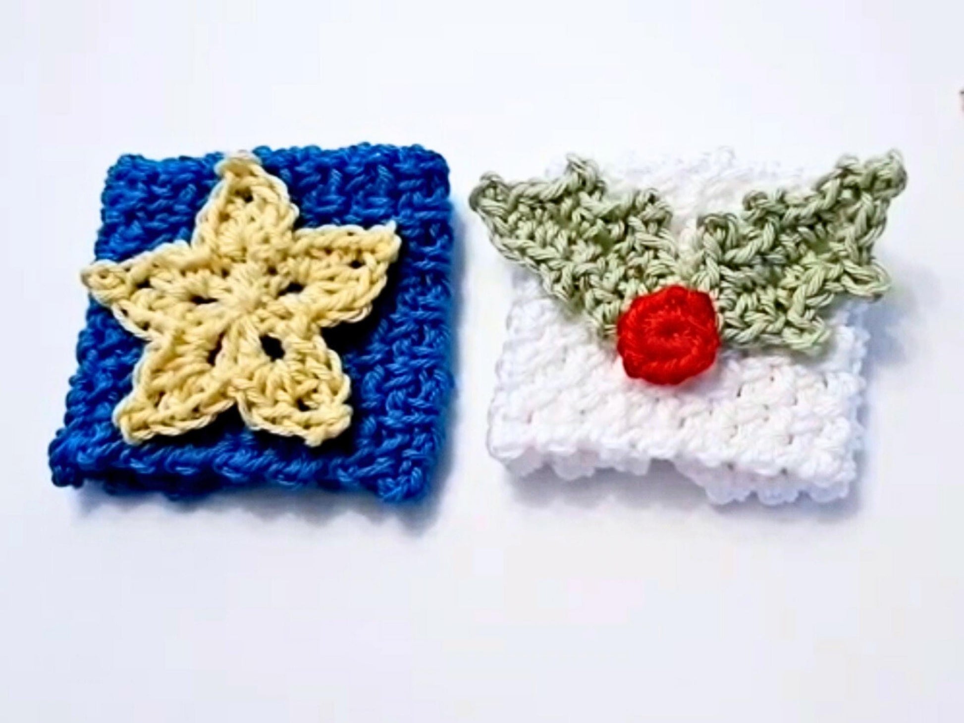 Christmas Napkin Ring/Cutlery Band Crochet Pattern with Holly Berries And Star Applique
