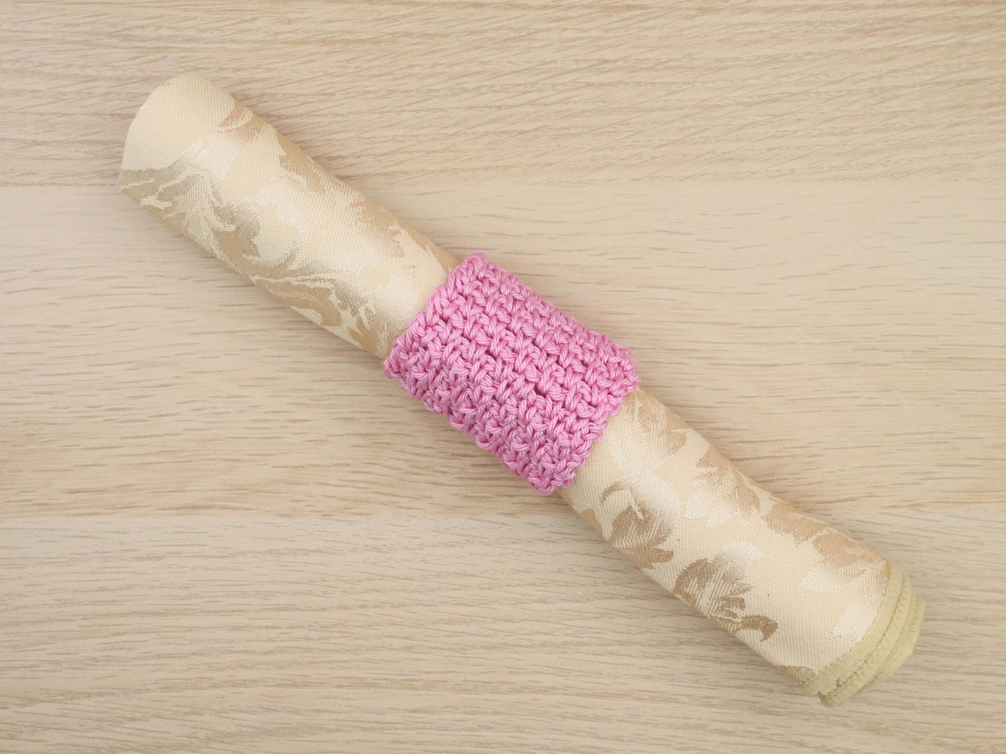 Christmas Napkin Ring/Cutlery Band Crochet Pattern with Holly Berries And Star Applique