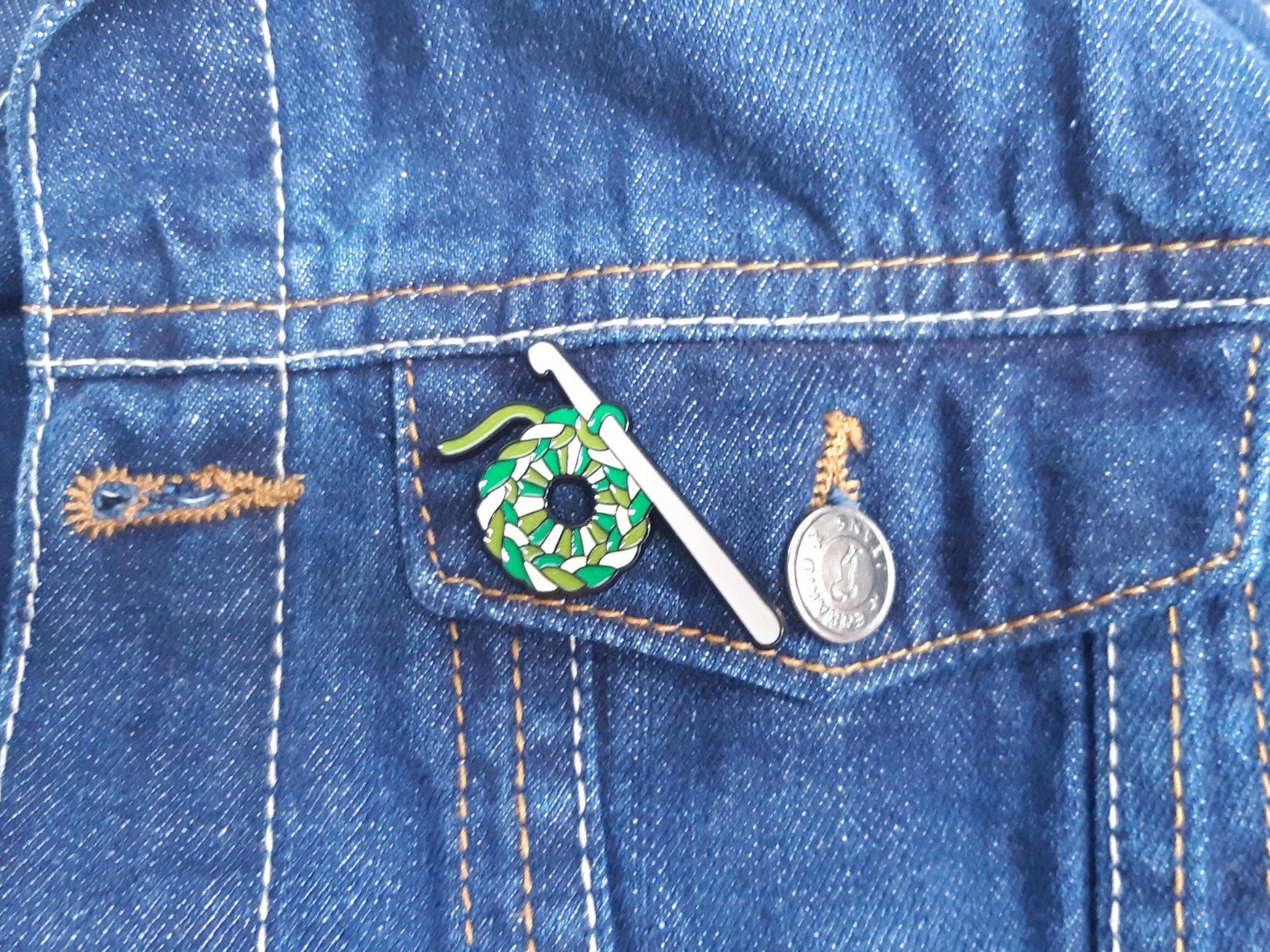 Green Crochet Circle And Hook Pin Badge