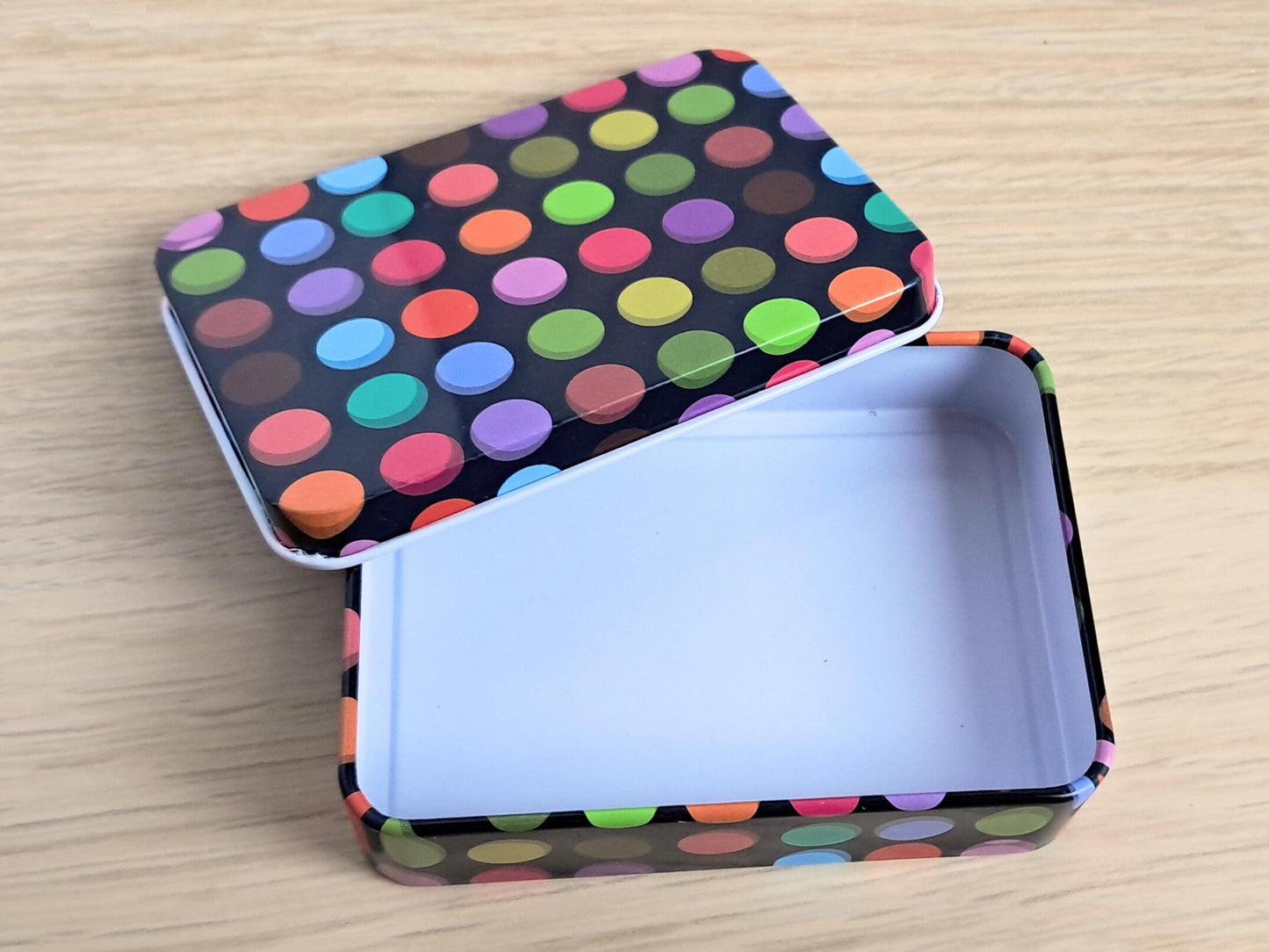 Dotty removable lid notions tin