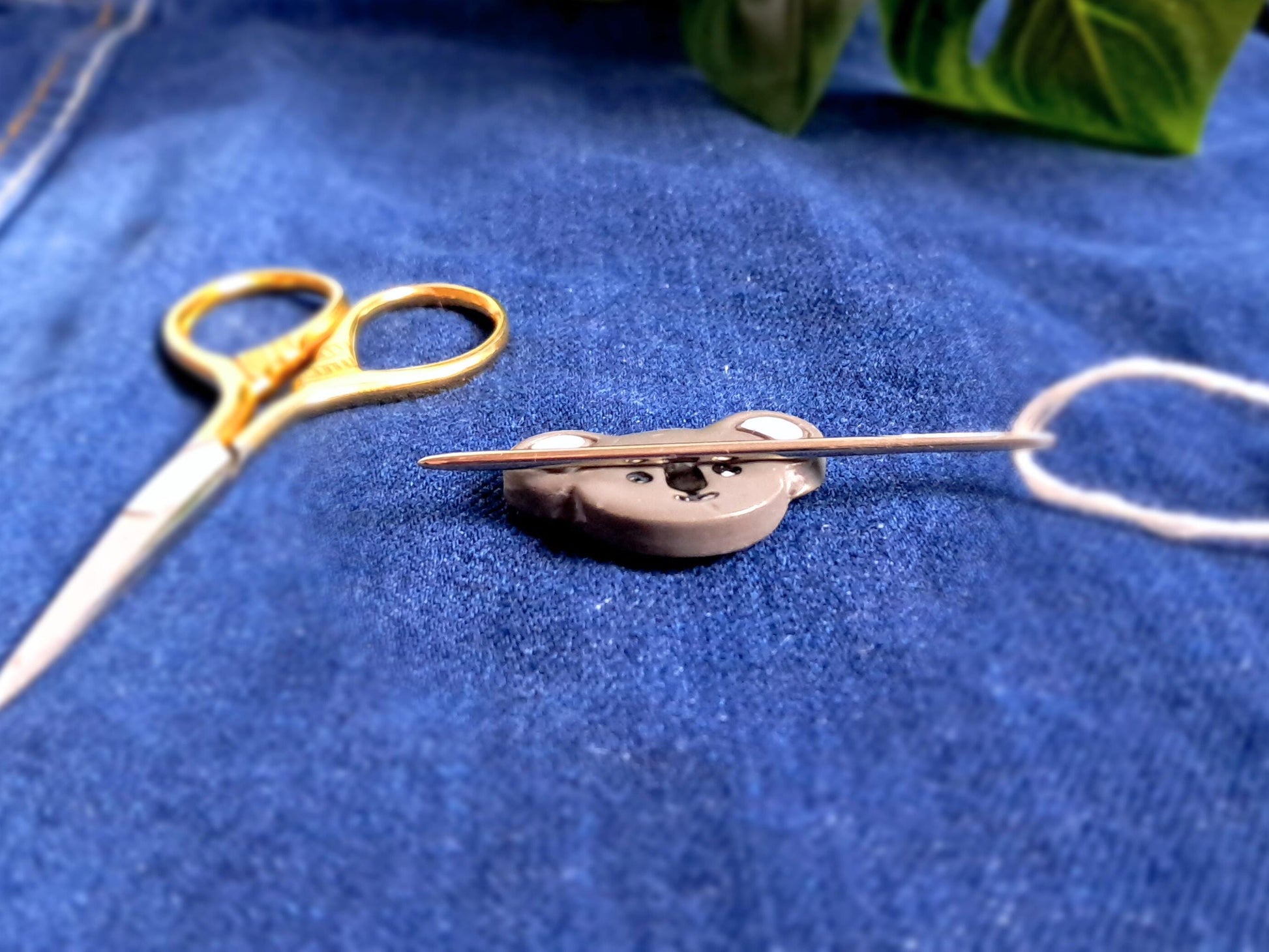 Koala Needle Minder