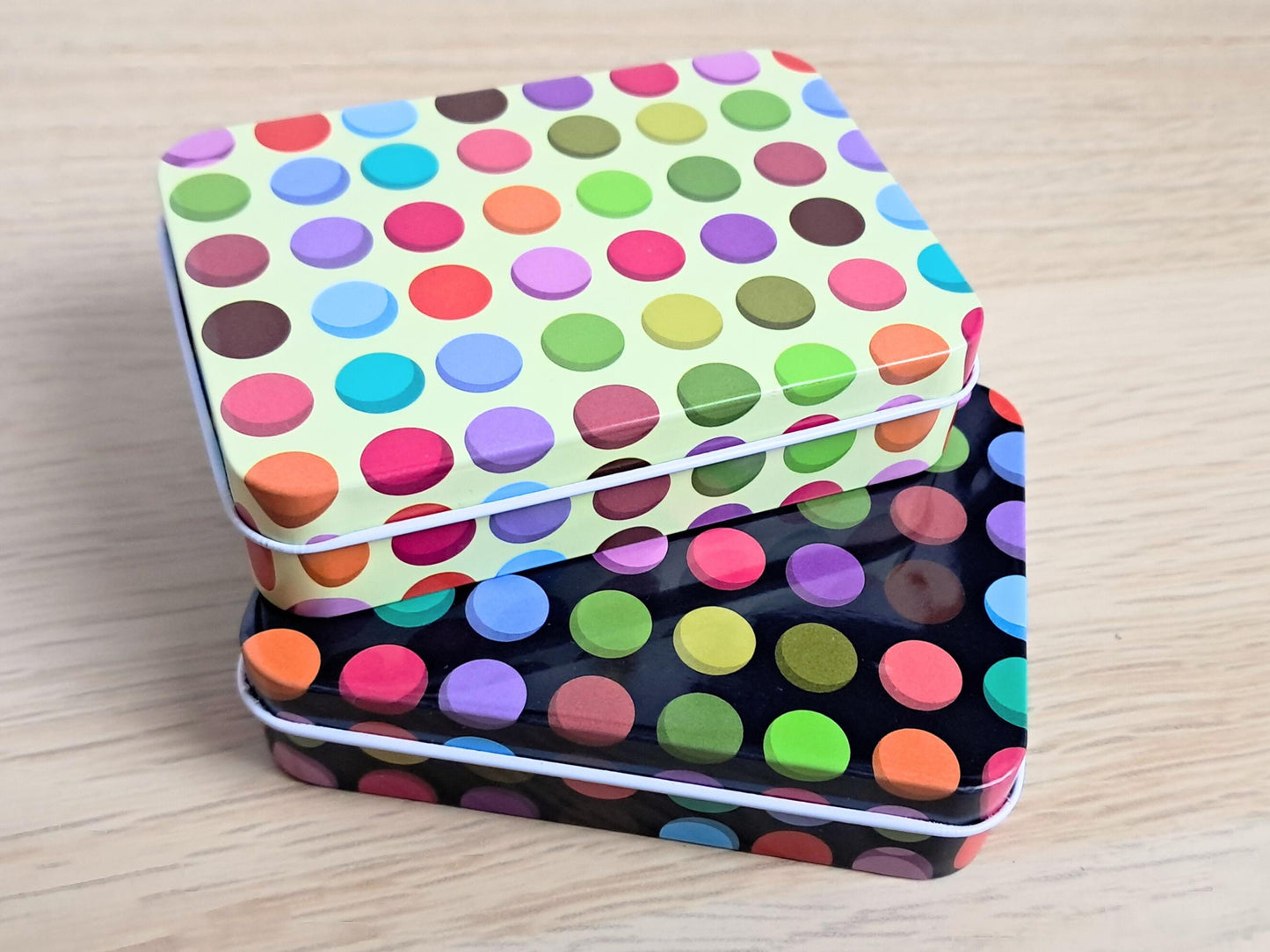 Dotty removable lid notions tin