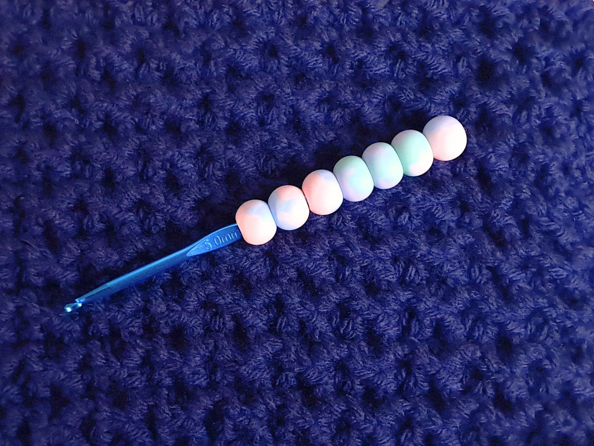 Marbled Pastel Coloured Ergonomic Crochet Hook