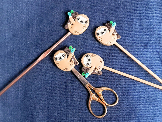 Sloth On Branch Silicone Bead Stitch Stopper