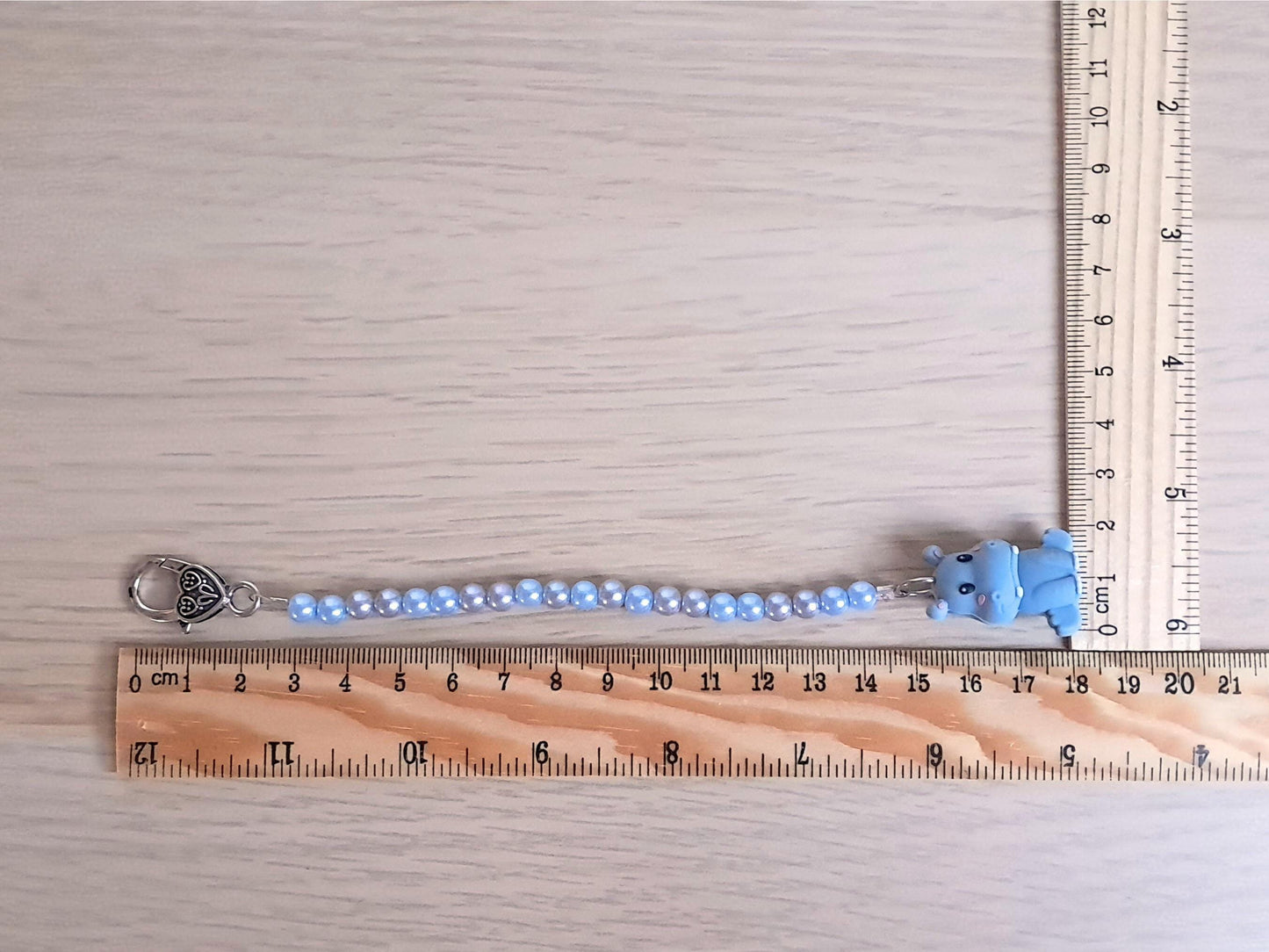 Hippo Scissor Fob with Protection Bead