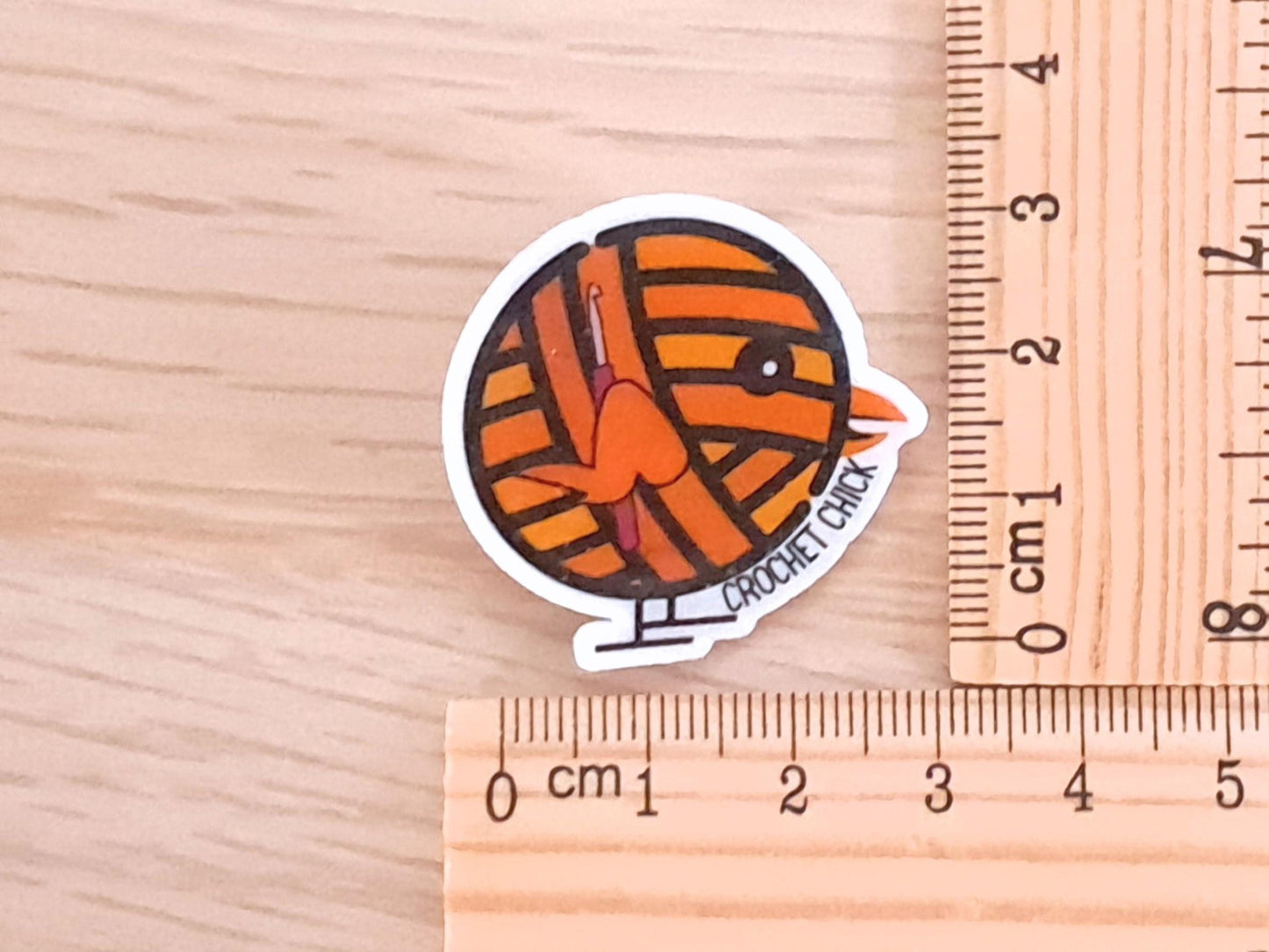 Crochet Chick Pin Badge, Crocheter WIP Bag Accessory, Craft Humour Brooch, Fibre Artist Button, Funny Hook Holding Yarn Chicken