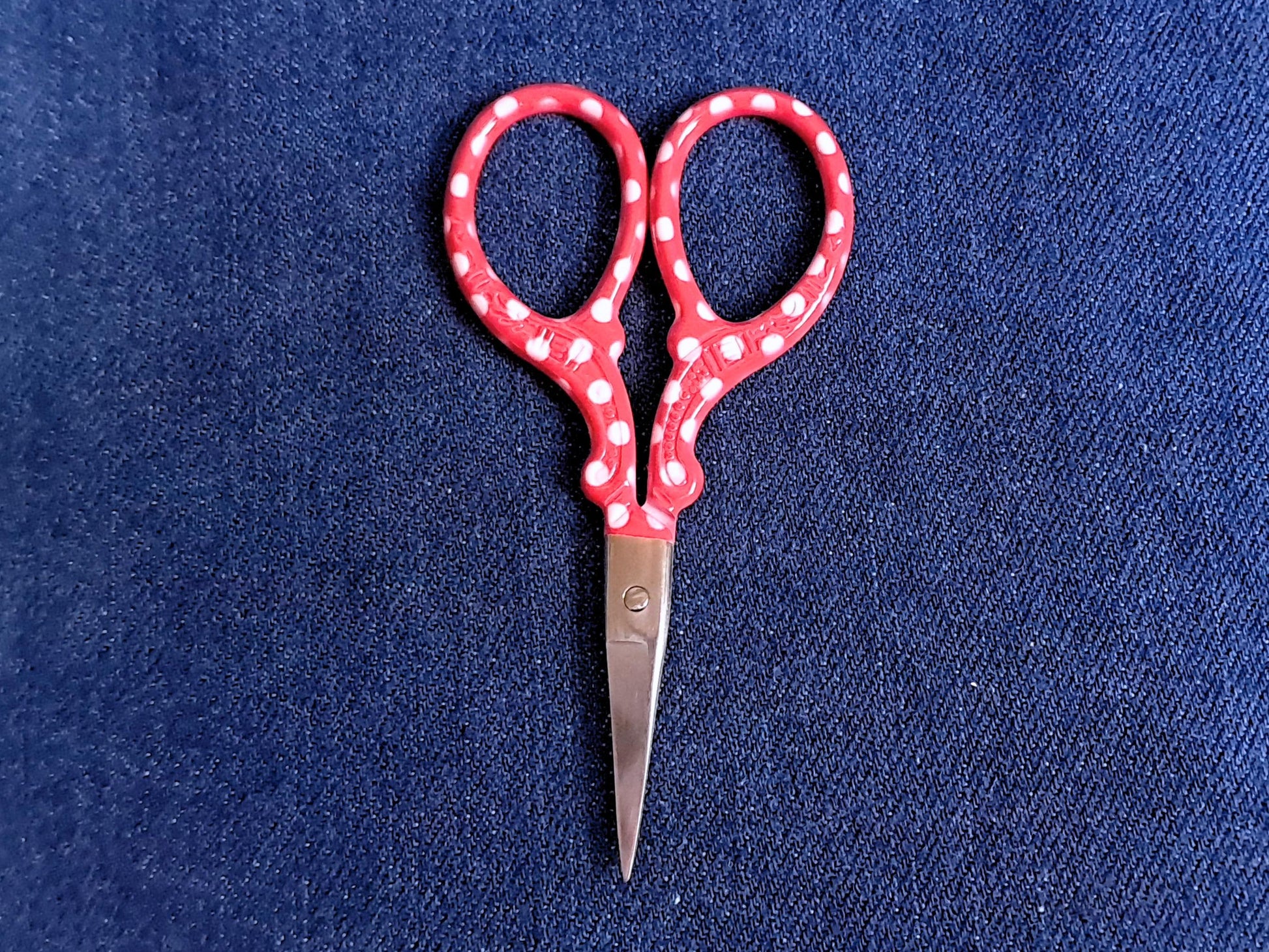 Red Polka Dot Embroidery Scissors